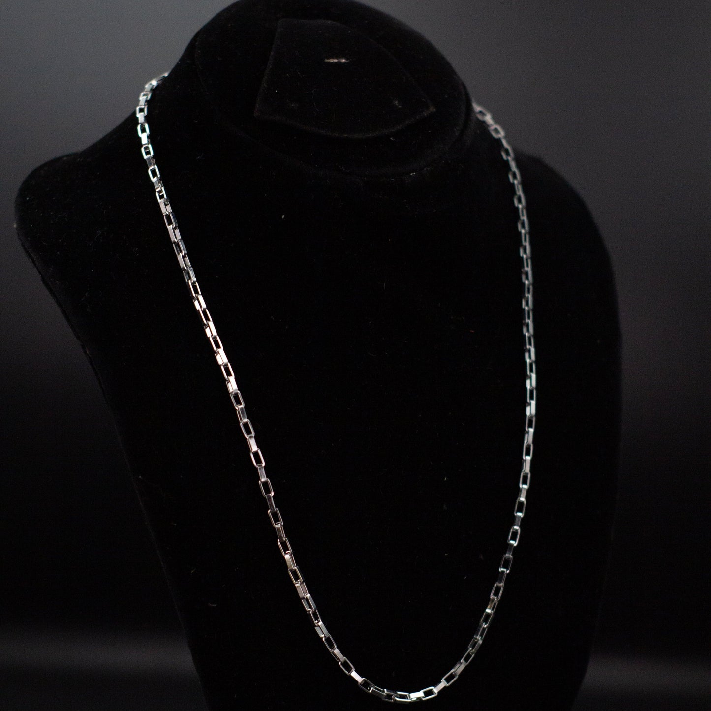 Cuboid Box Chain