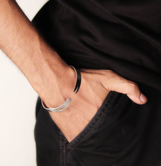 Zulfiqar Cuff