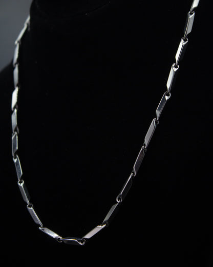 Linear Luxe Chain